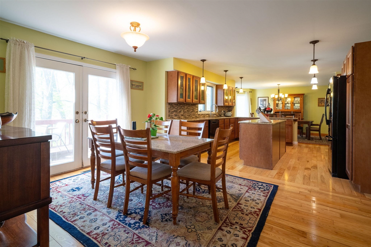 2551 Riveredge Drive, Grand Rapids, MI, 49546-7450