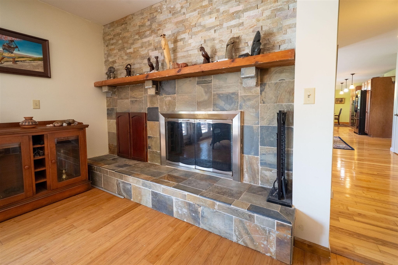 2551 Riveredge Drive, Grand Rapids, MI, 49546-7450