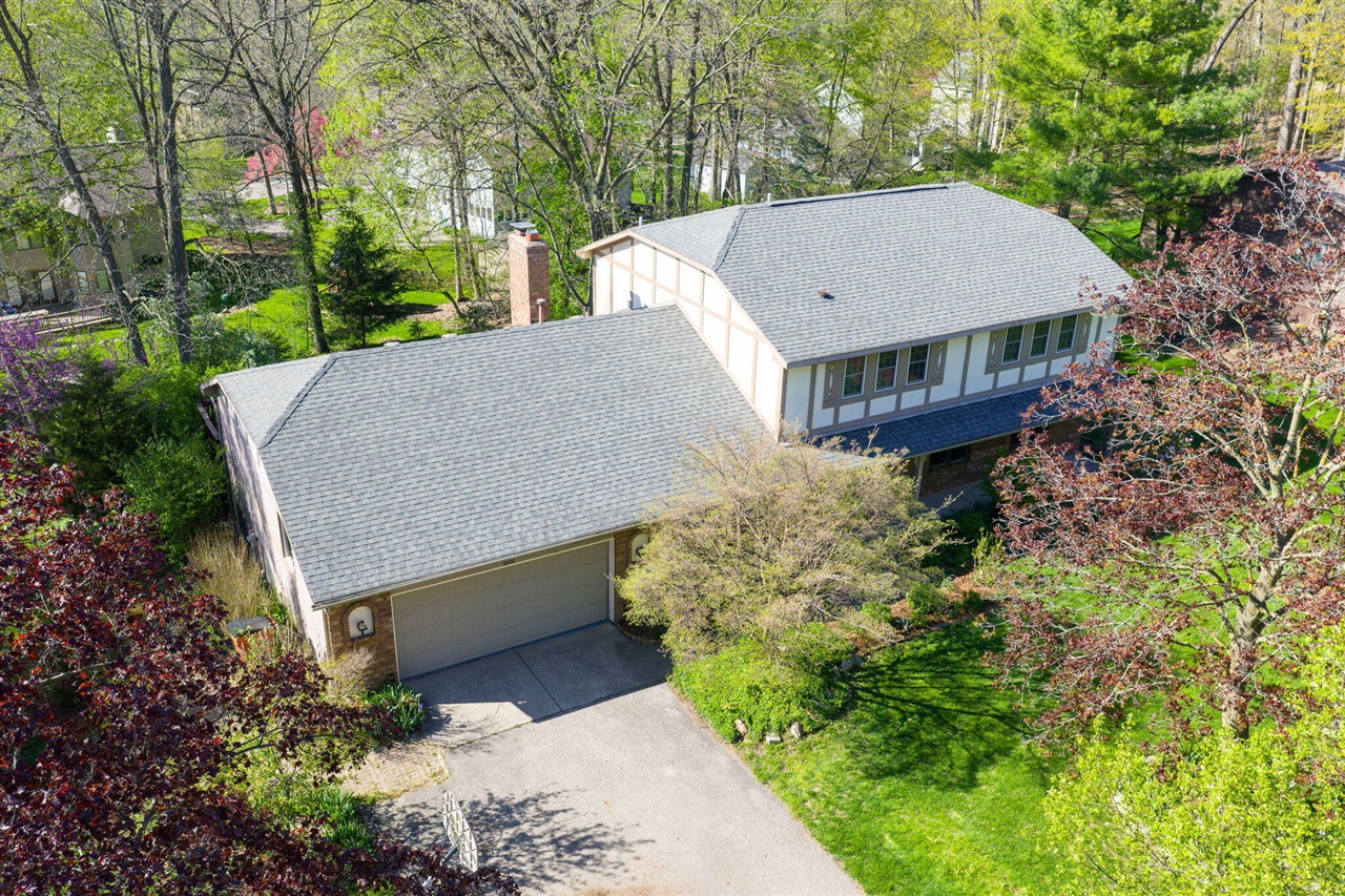 2551 Riveredge Drive, Grand Rapids, MI, 49546-7450