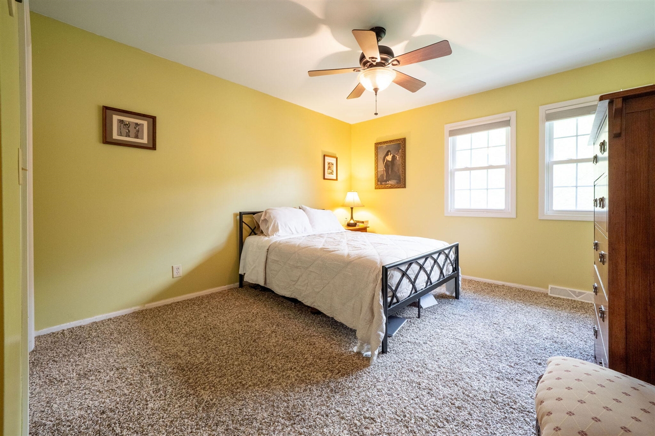 2551 Riveredge Drive, Grand Rapids, MI, 49546-7450