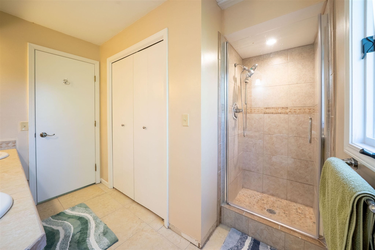 2551 Riveredge Drive, Grand Rapids, MI, 49546-7450