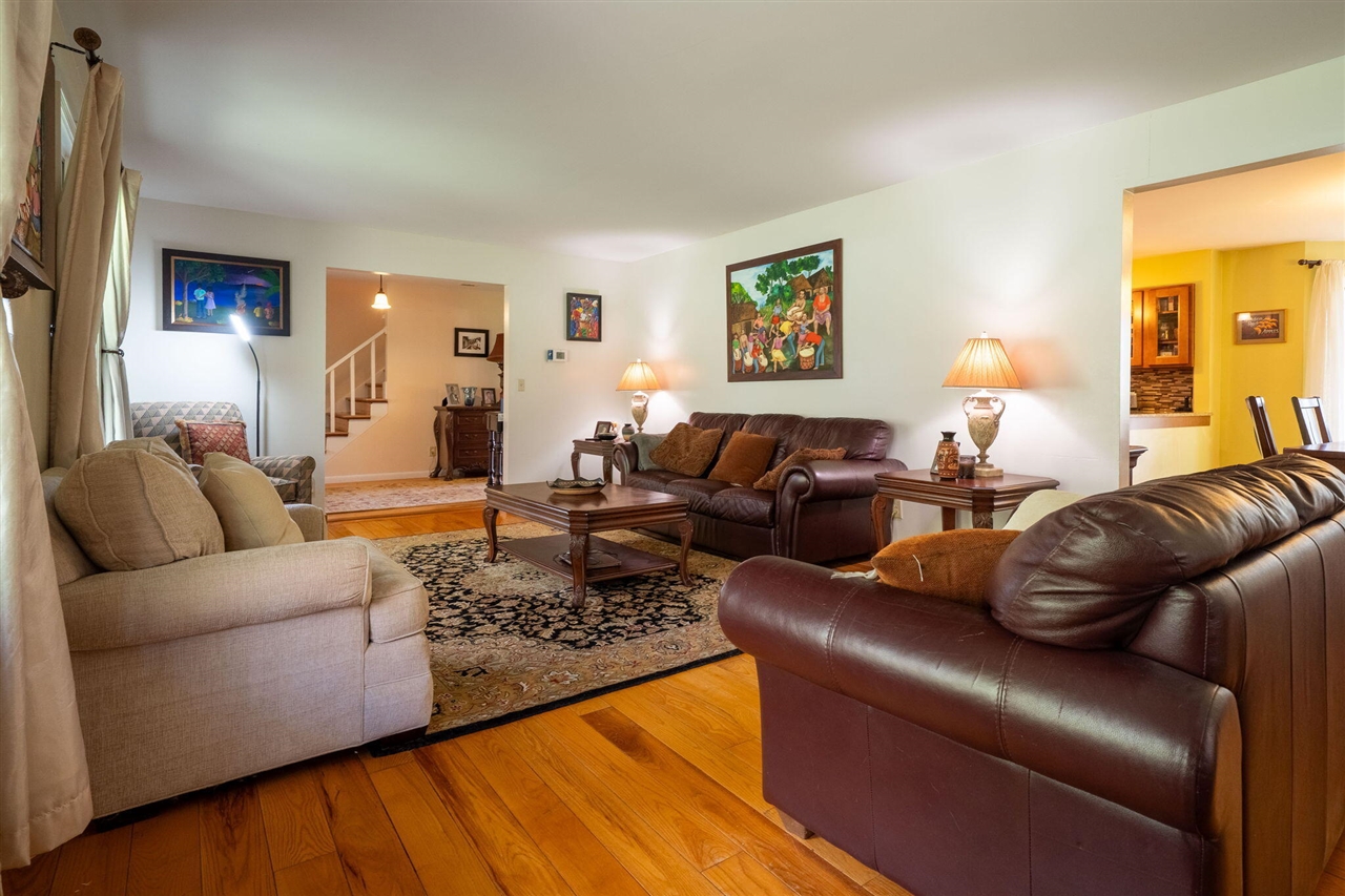 2551 Riveredge Drive, Grand Rapids, MI, 49546-7450