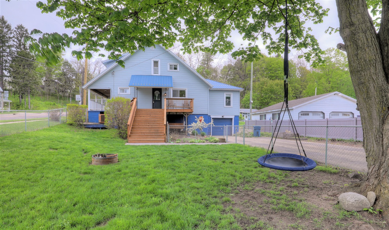 300 Grand Street, Allegan, MI, 49010-1114