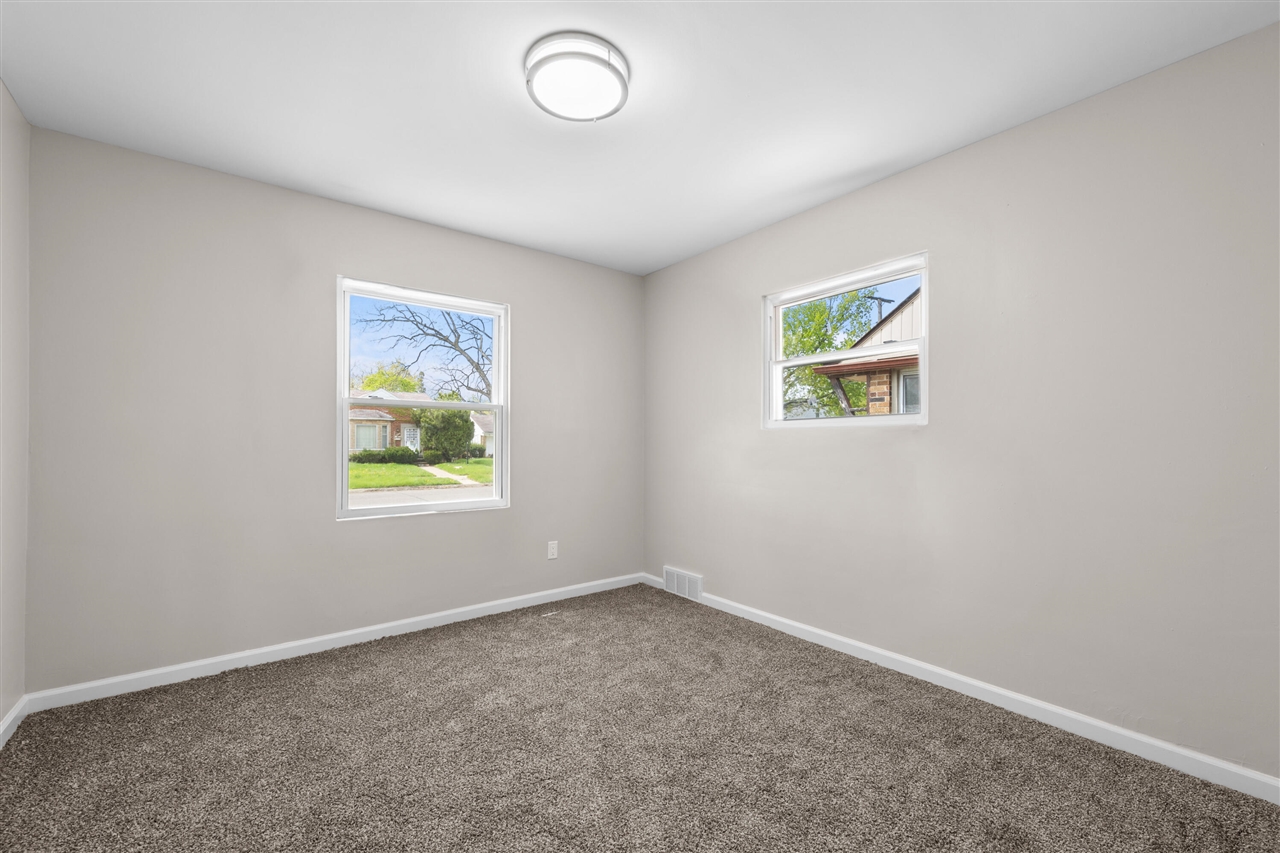18484 Warwick Street, Detroit, MI, 48219-2819