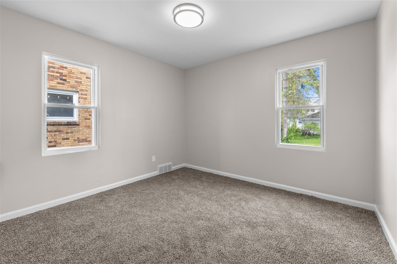 18484 Warwick Street, Detroit, MI, 48219-2819
