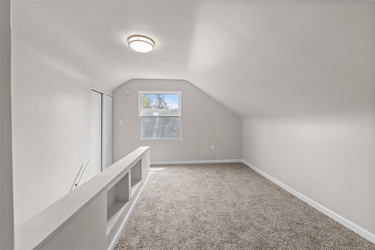 18484 Warwick Street, Detroit, MI, 48219-2819