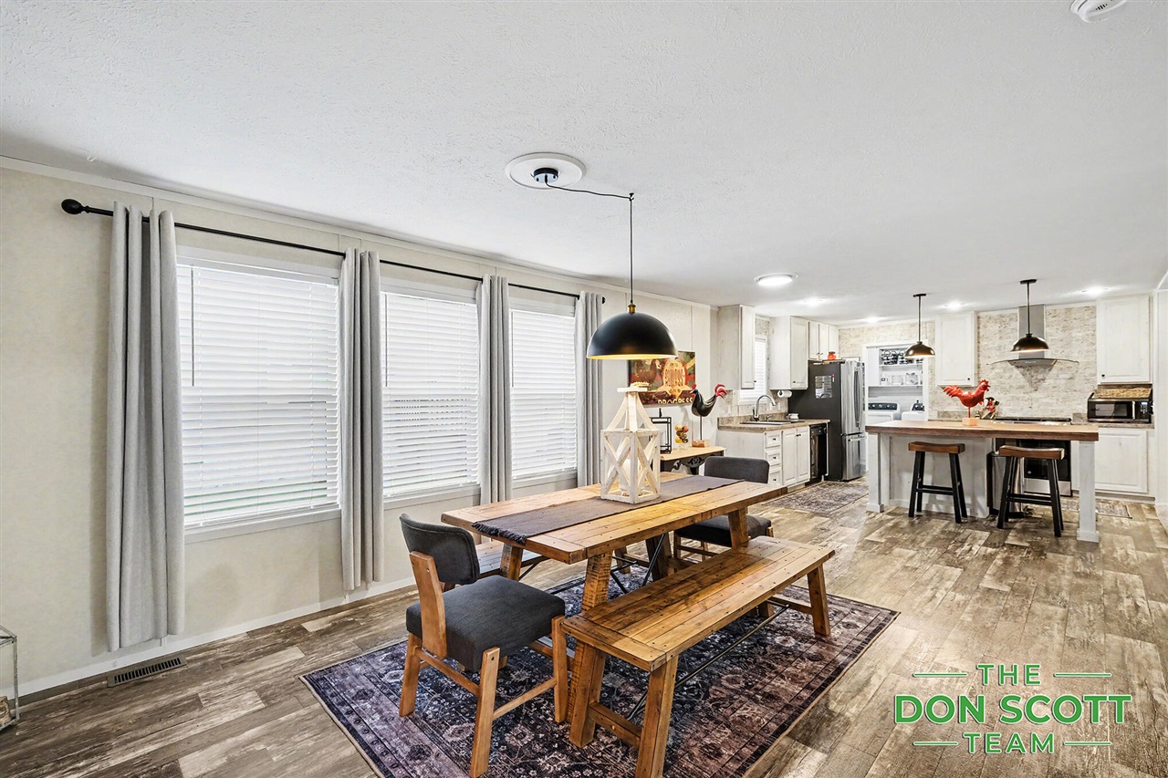 1480 Red Oak Lane, Belmont, MI, 49306