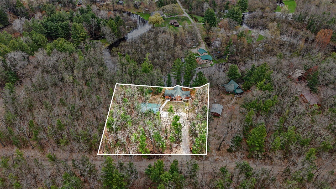 4985 White Pine Drive, Manistee, MI, 49660-9209