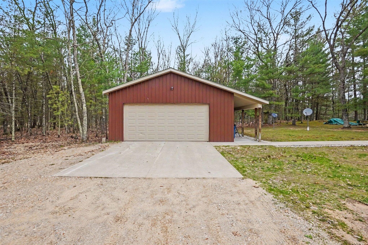 4985 White Pine Drive, Manistee, MI, 49660-9209
