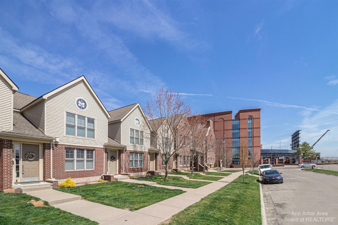 260 Snyder Avenue, Ann Arbor, MI, 48103-5563