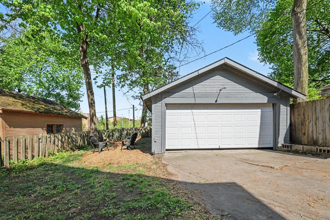 40 Benjamin Avenue, Grand Rapids, MI, 49506-1628