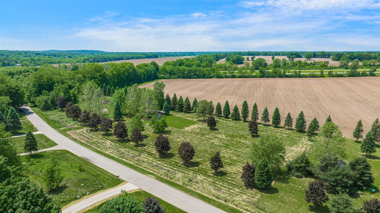 Riverside Road, Niles, MI, 49120