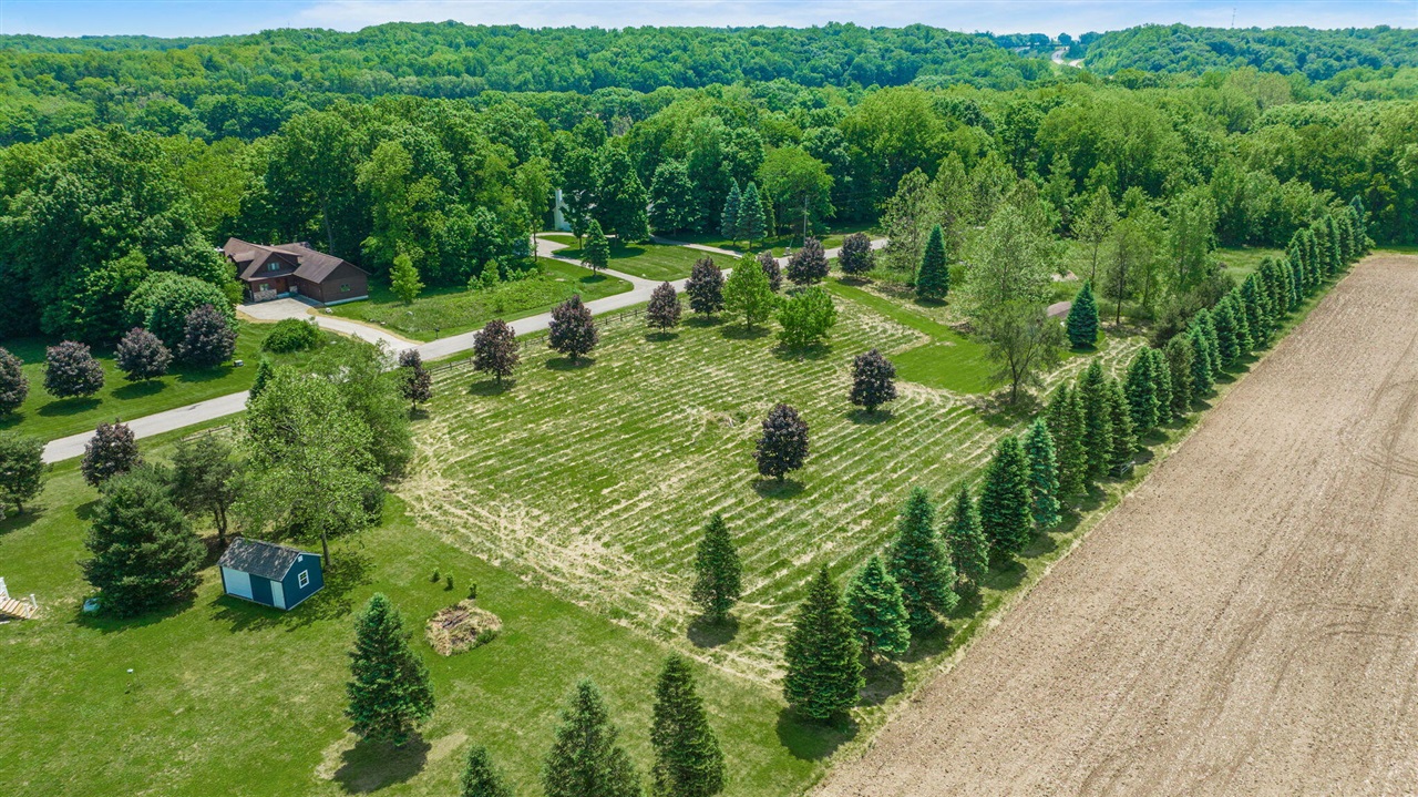 Riverside Road, Niles, MI, 49120