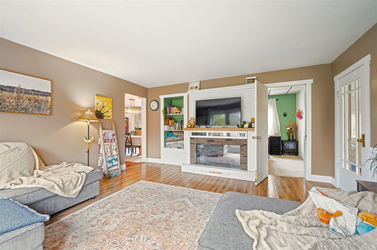 16404 12 Mile Road, Leroy, MI, 49655-8038