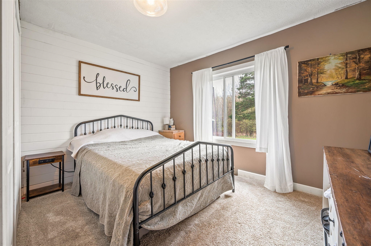 16404 12 Mile Road, Leroy, MI, 49655-8038