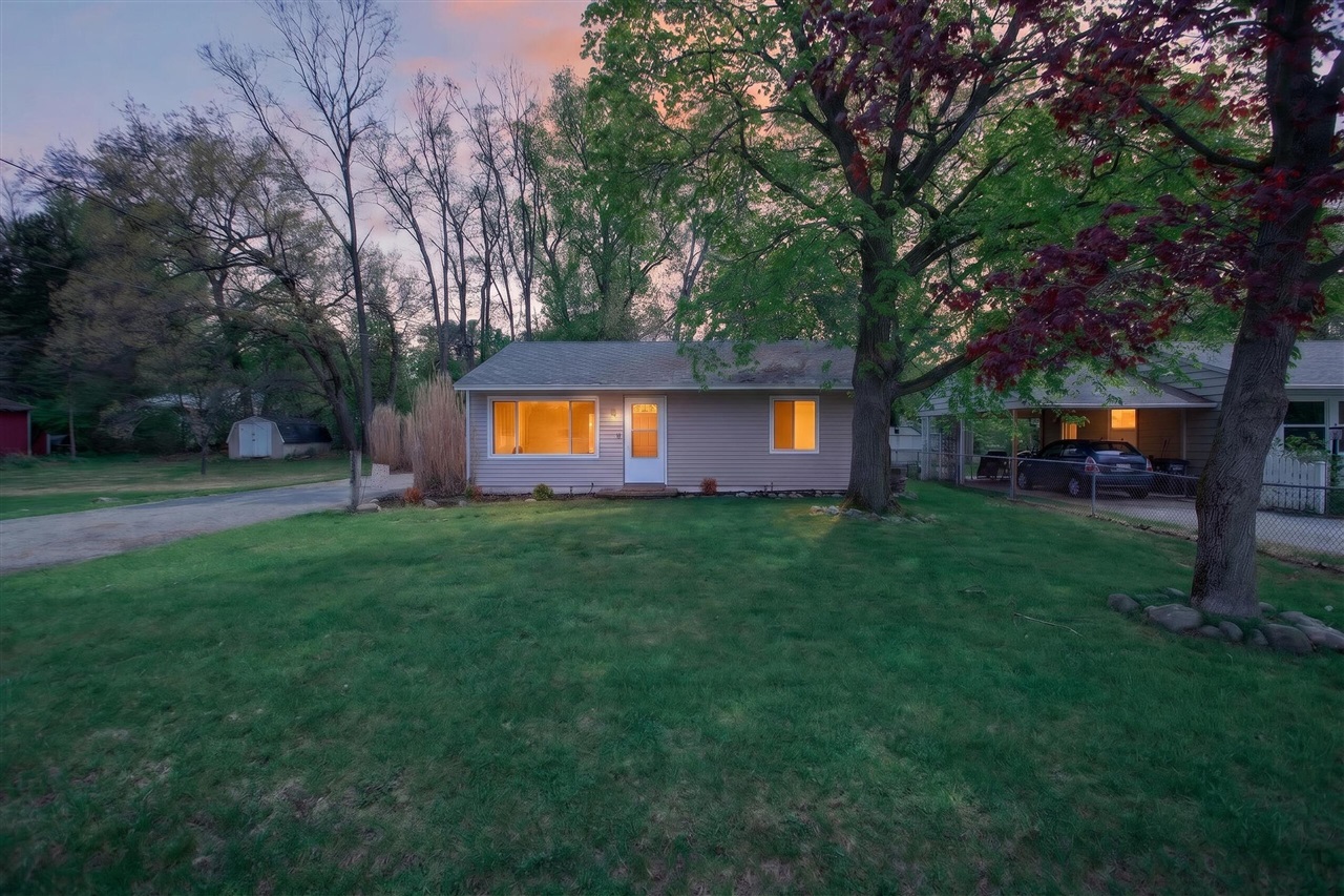 3455 Acacia Boulevard, Jackson, MI, 49203-5166