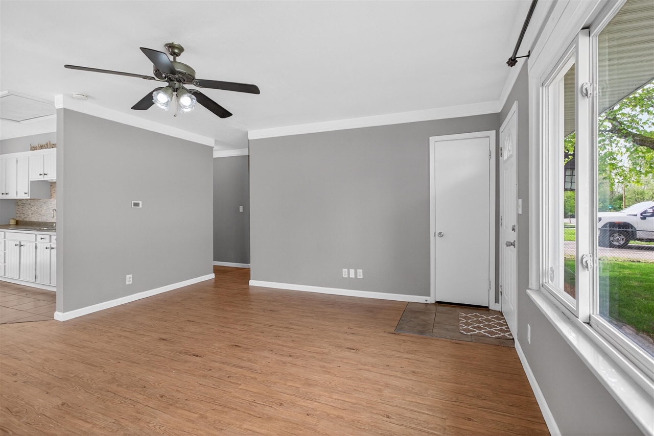 3455 Acacia Boulevard, Jackson, MI, 49203-5166