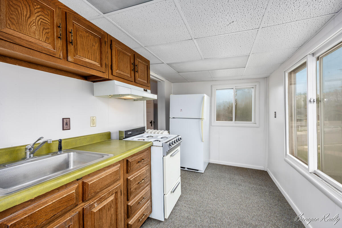 2147 Plainfield Avenue, Grand Rapids, MI, 49505-4225