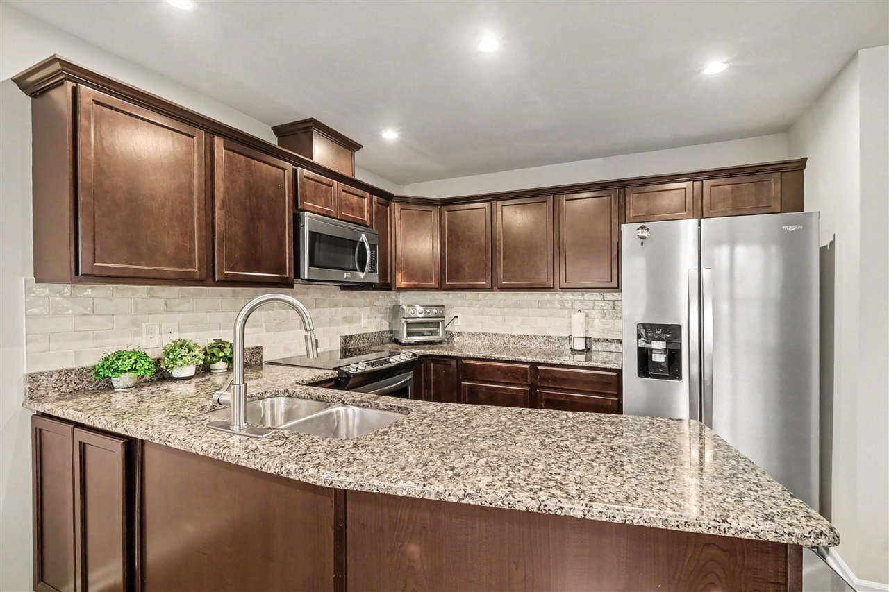 50492 Beechwood Court, Plymouth, MI, 48170-5188