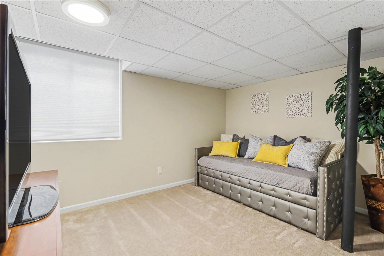 50492 Beechwood Court, Plymouth, MI, 48170-5188