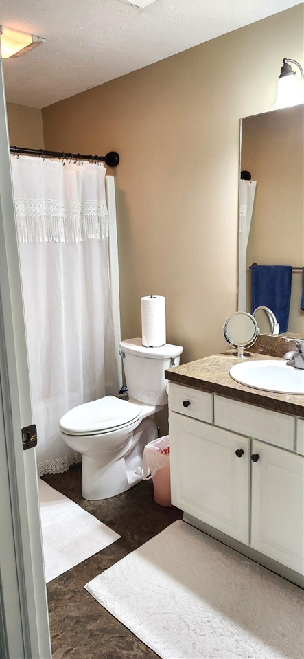 1698 Oakleigh Woods Drive UNIT&nbsp;7, Grand Rapids, MI, 49504-2502