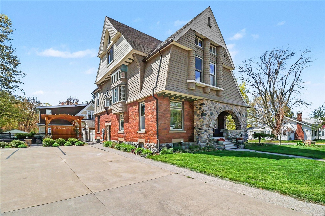 2nd image of 303 S Courtland St, Hart, MI 49420 | MLS# 70529288