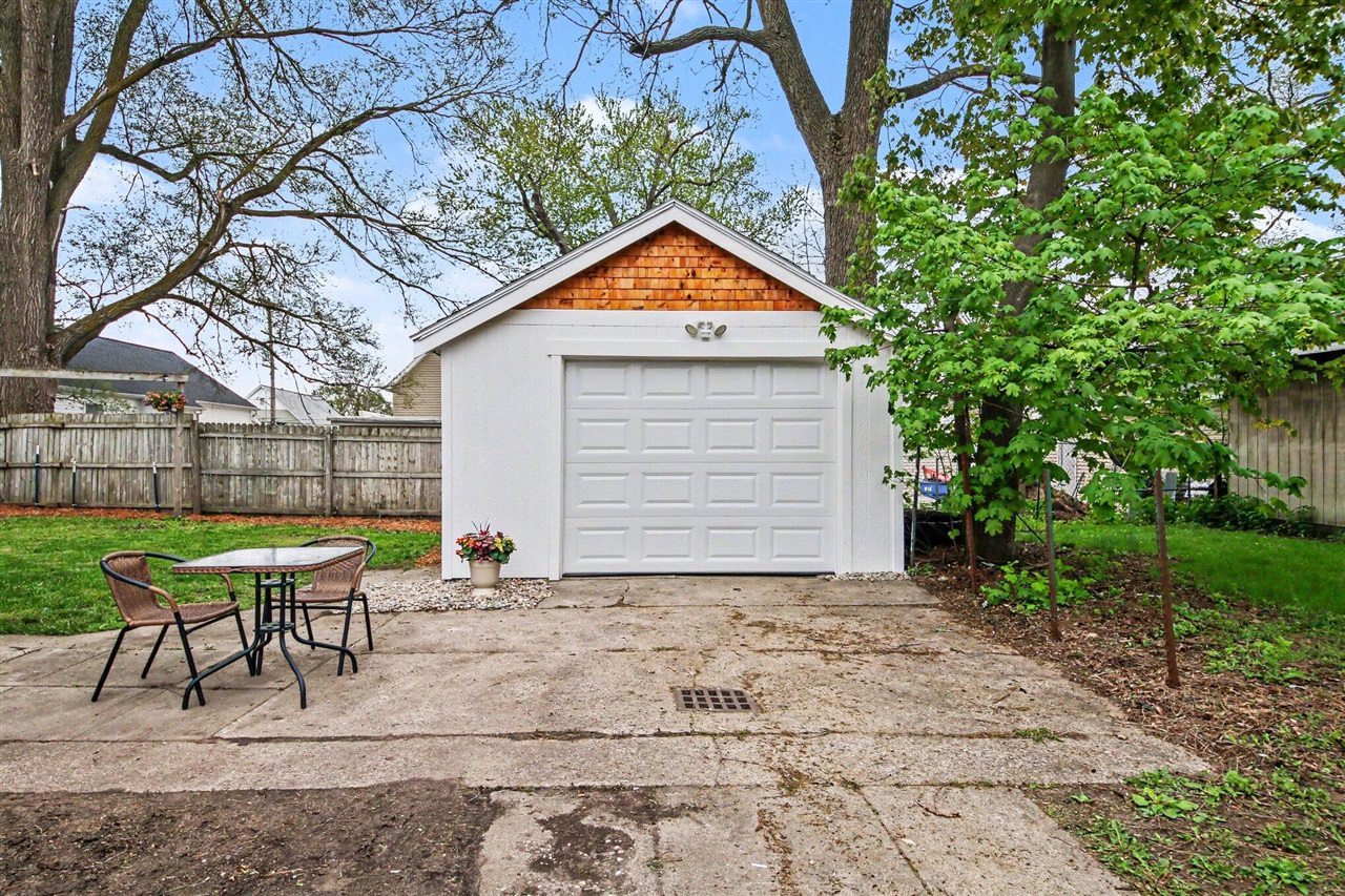 416 Marietta Street, Grand Rapids, MI, 49505-5115