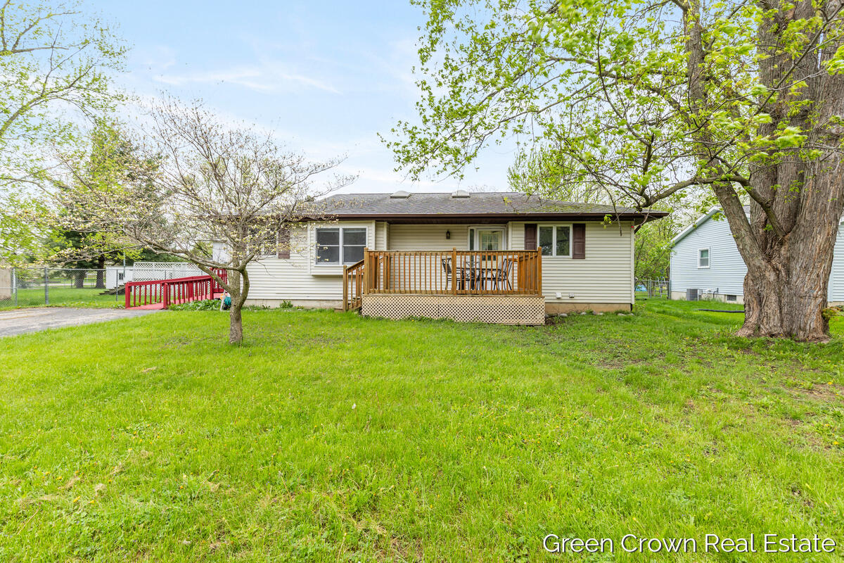 4982 Wilcox Road, Holt, MI, 48842-1958