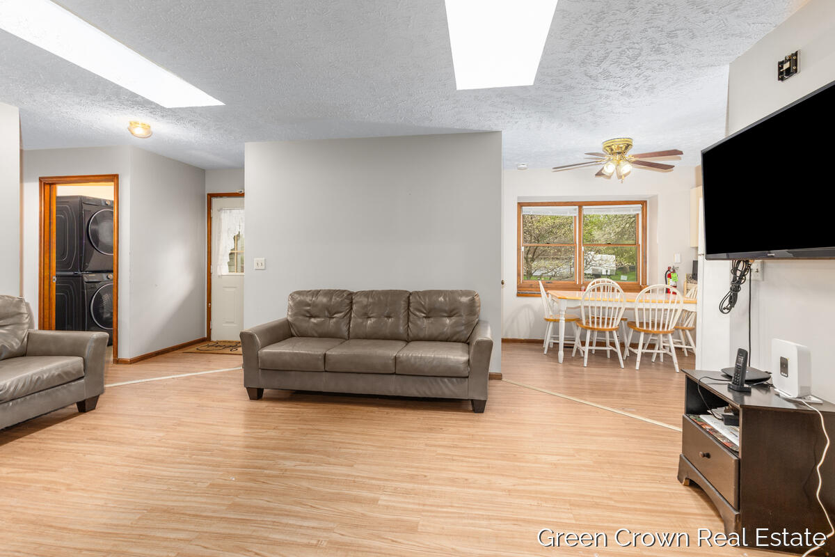 4982 Wilcox Road, Holt, MI, 48842-1958