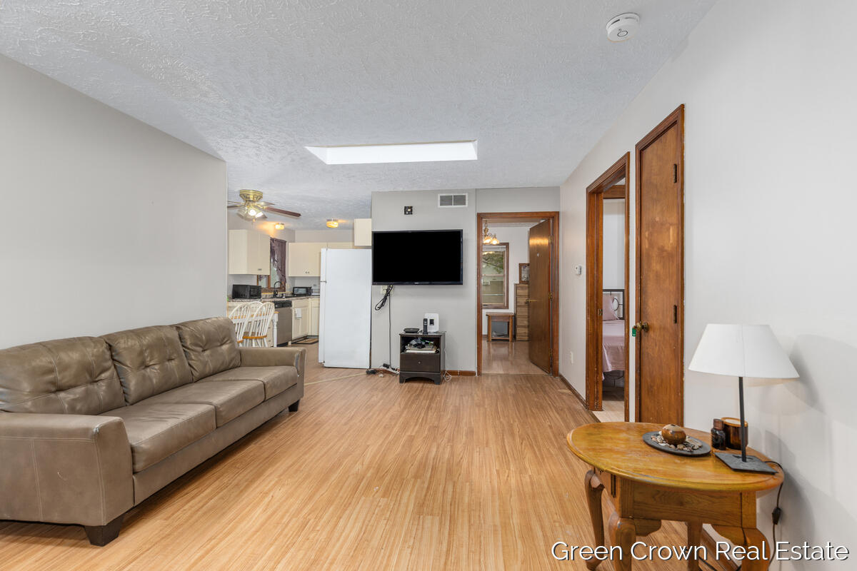 4982 Wilcox Road, Holt, MI, 48842-1958