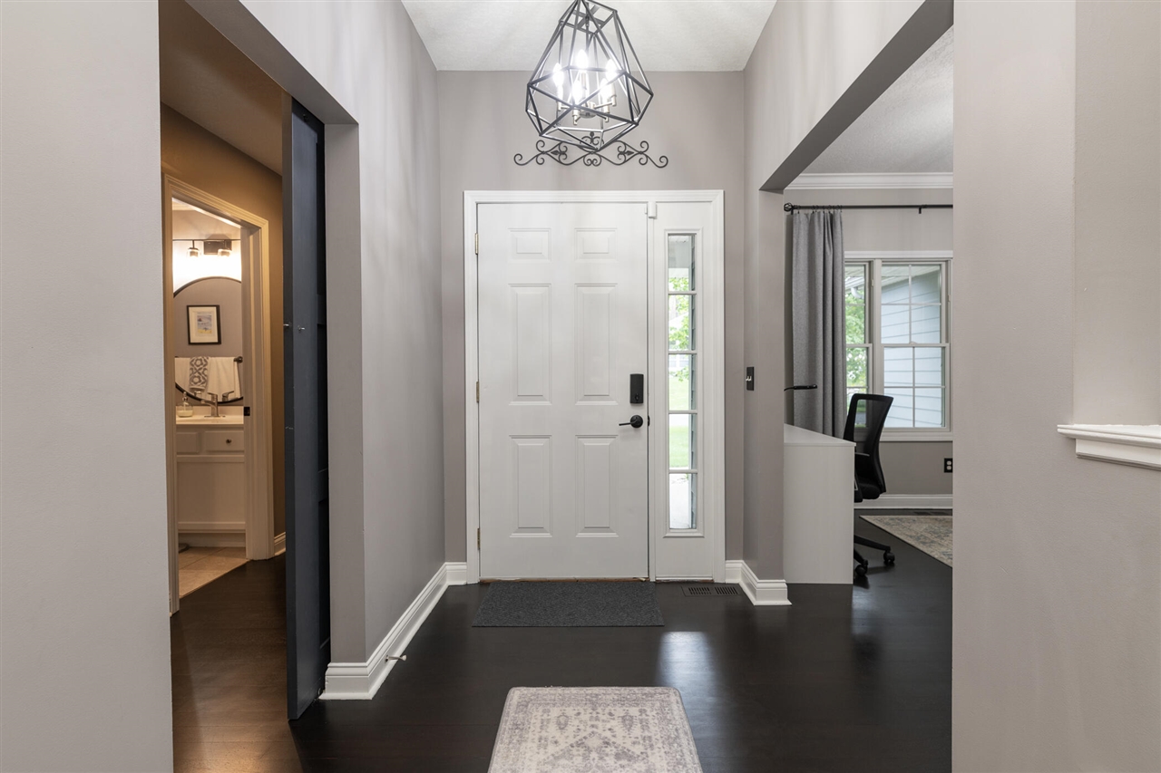 37 Summerset Drive, Kalamazoo, MI, 49009-8203