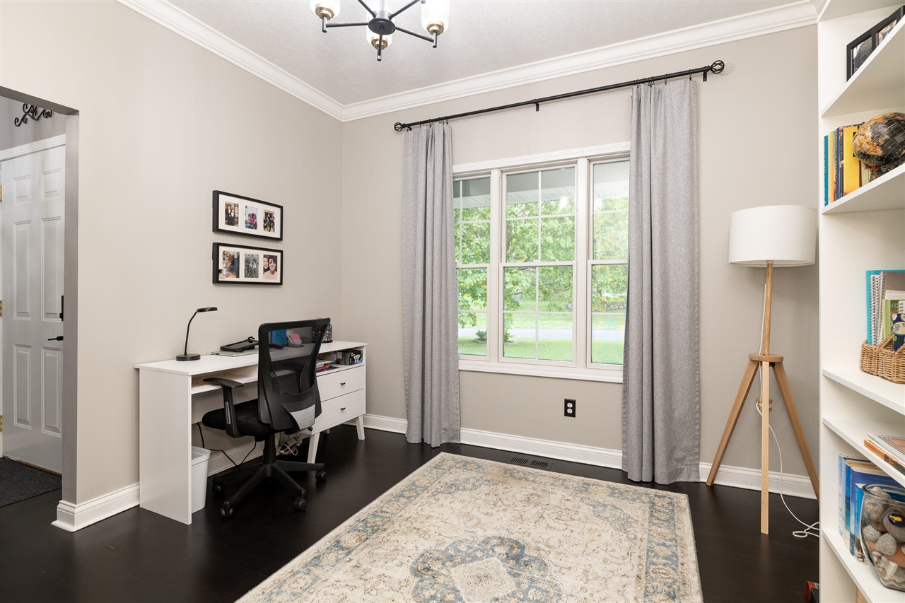 37 Summerset Drive, Kalamazoo, MI, 49009-8203
