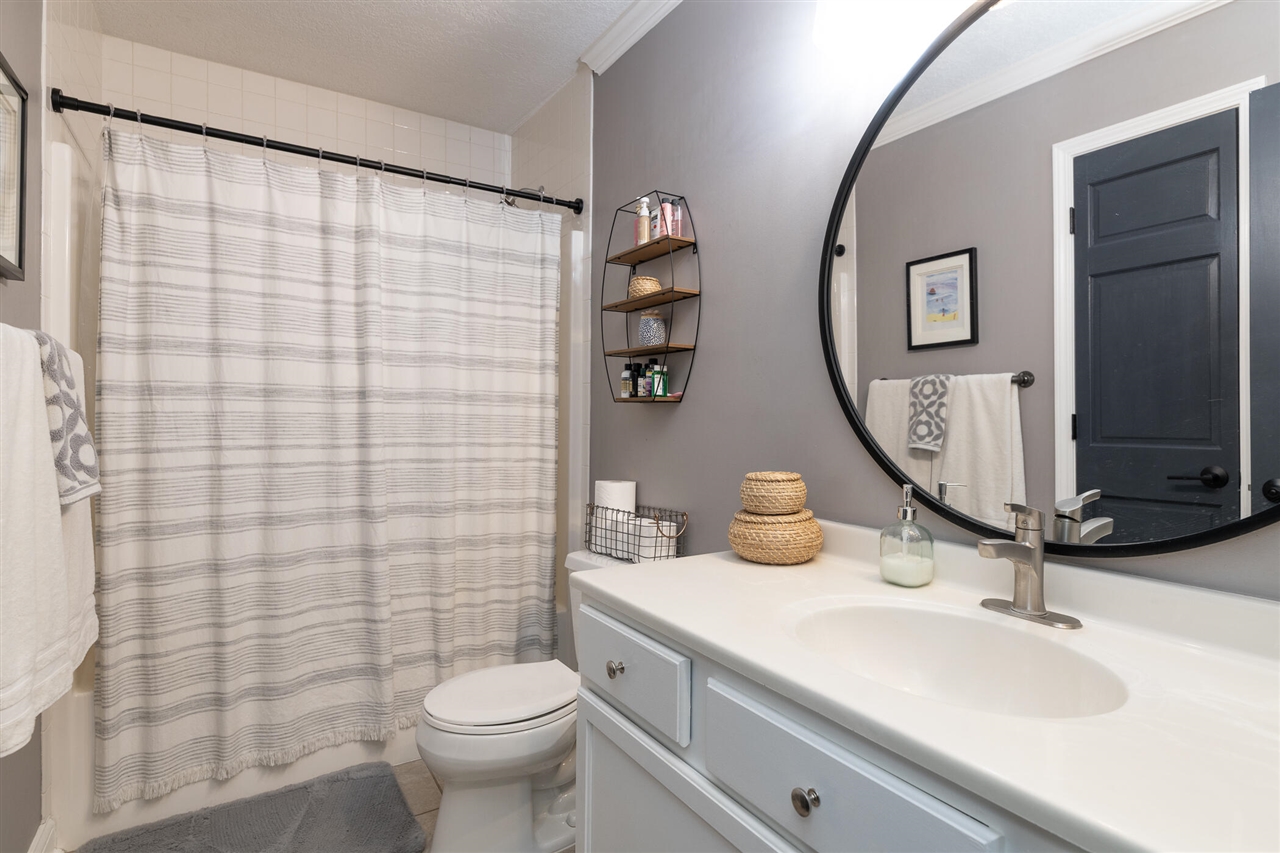 37 Summerset Drive, Kalamazoo, MI, 49009-8203