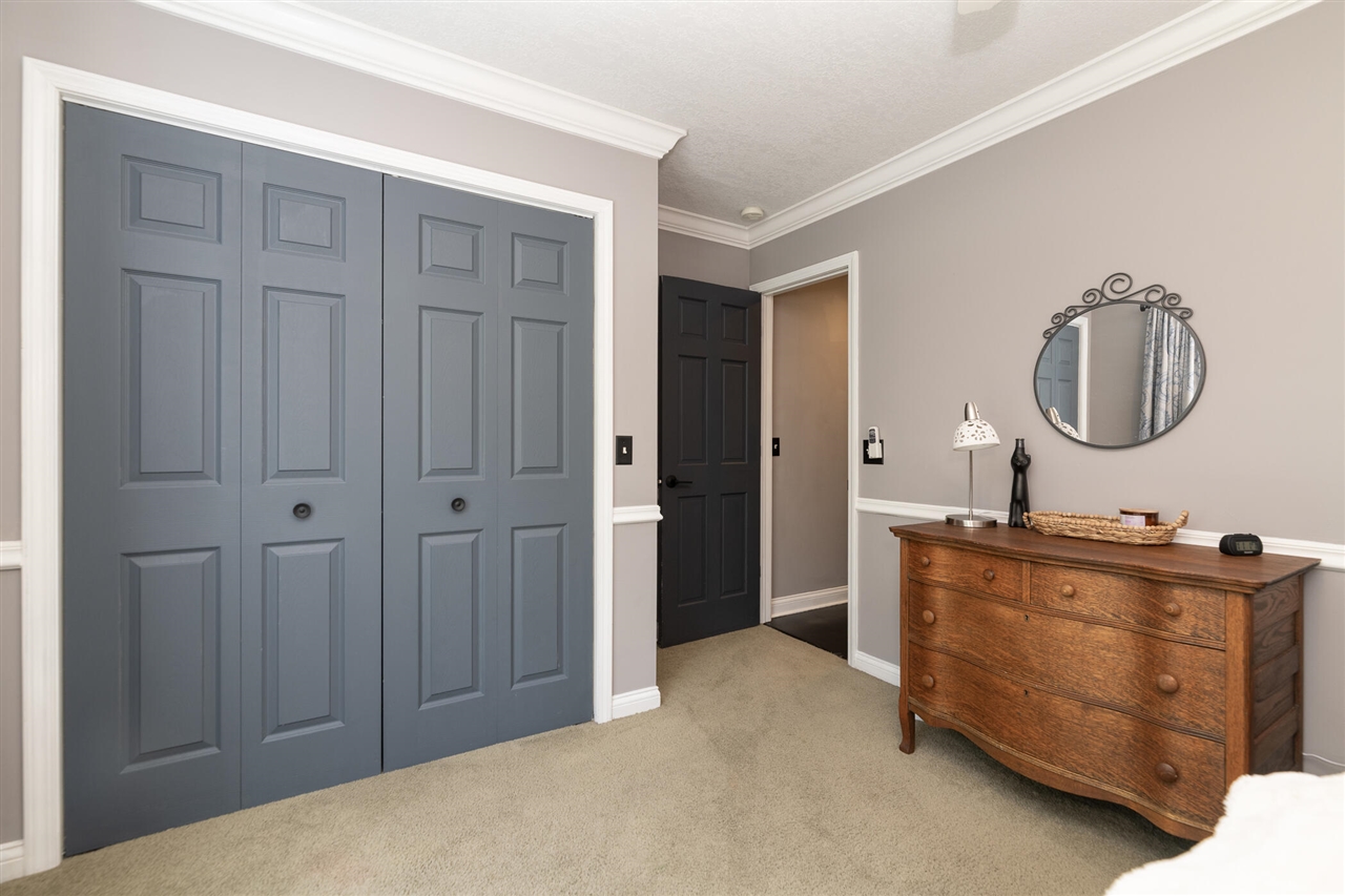 37 Summerset Drive, Kalamazoo, MI, 49009-8203