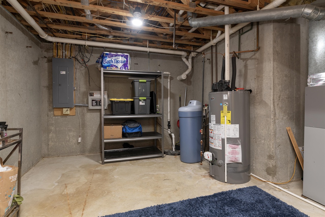 37 Summerset Drive, Kalamazoo, MI, 49009-8203