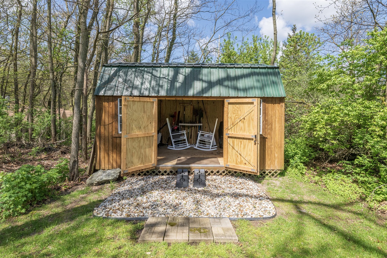 37 Summerset Drive, Kalamazoo, MI, 49009-8203