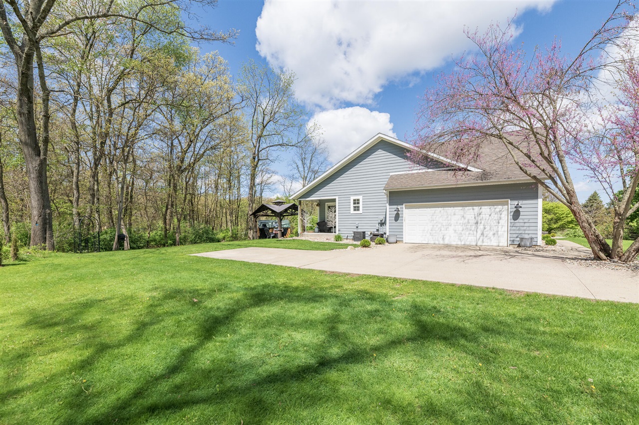37 Summerset Drive, Kalamazoo, MI, 49009-8203