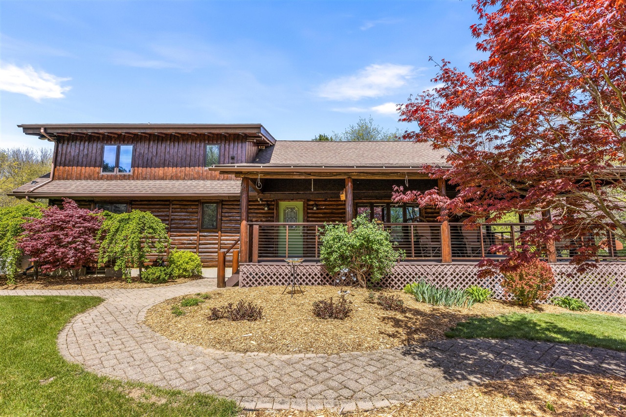 3rd image of 10189 I Dr, Ceresco, MI 49033 | MLS# 70529337