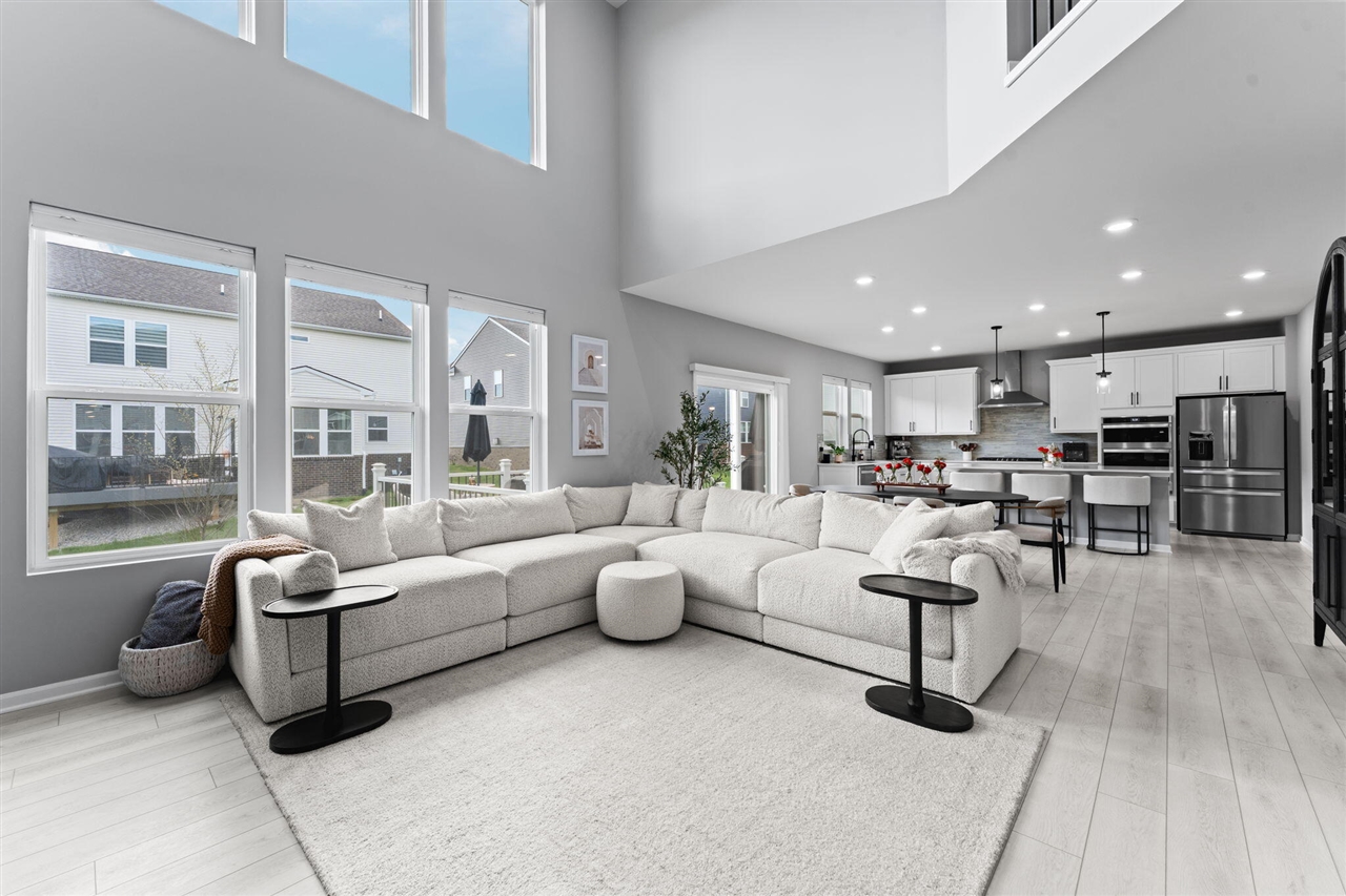 837 Kuss Drive, Saline, MI, 48176-2806