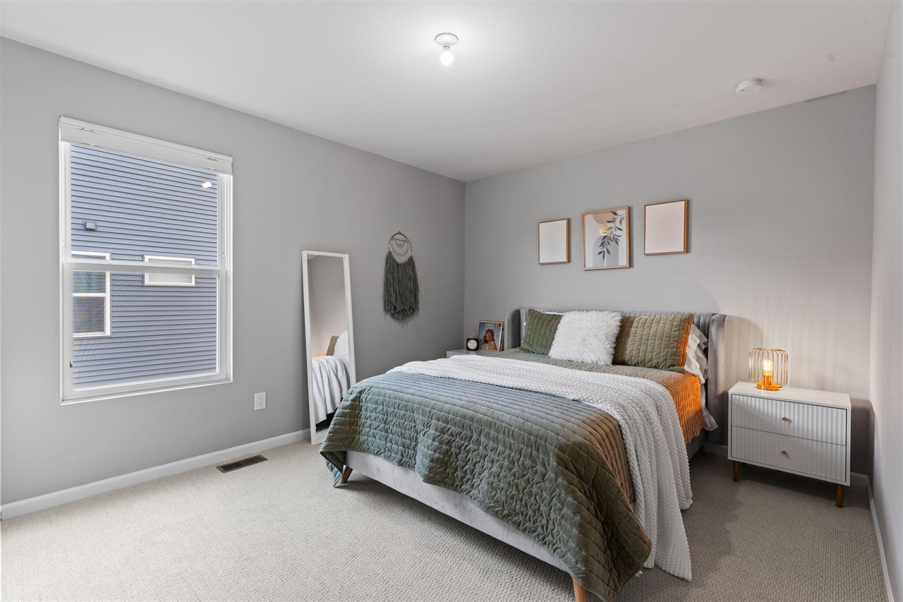 837 Kuss Drive, Saline, MI, 48176-2806