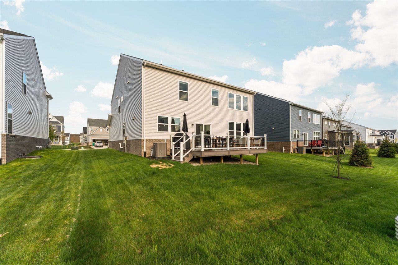 837 Kuss Drive, Saline, MI, 48176-2806