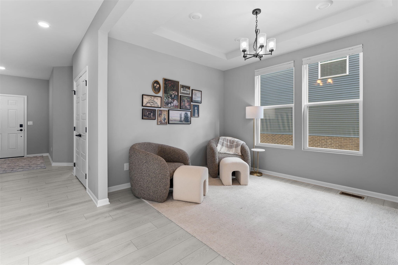837 Kuss Drive, Saline, MI, 48176-2806