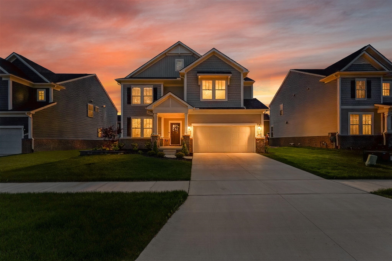837 Kuss Drive, Saline, MI, 48176-2806