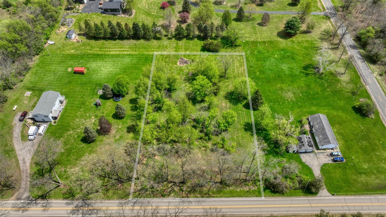 VL Cross Road, Horton, MI, 49246