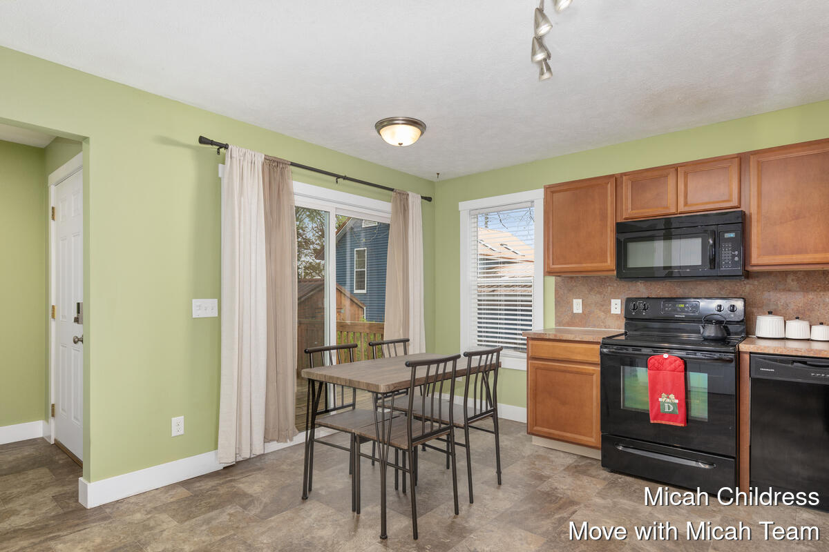 40 E Maple Street, Cedar Springs, MI, 49319