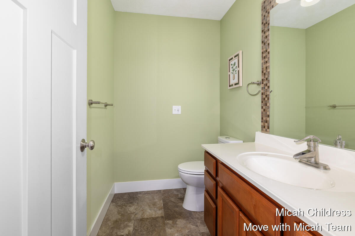 40 E Maple Street, Cedar Springs, MI, 49319