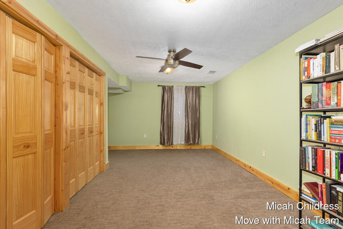 40 E Maple Street, Cedar Springs, MI, 49319