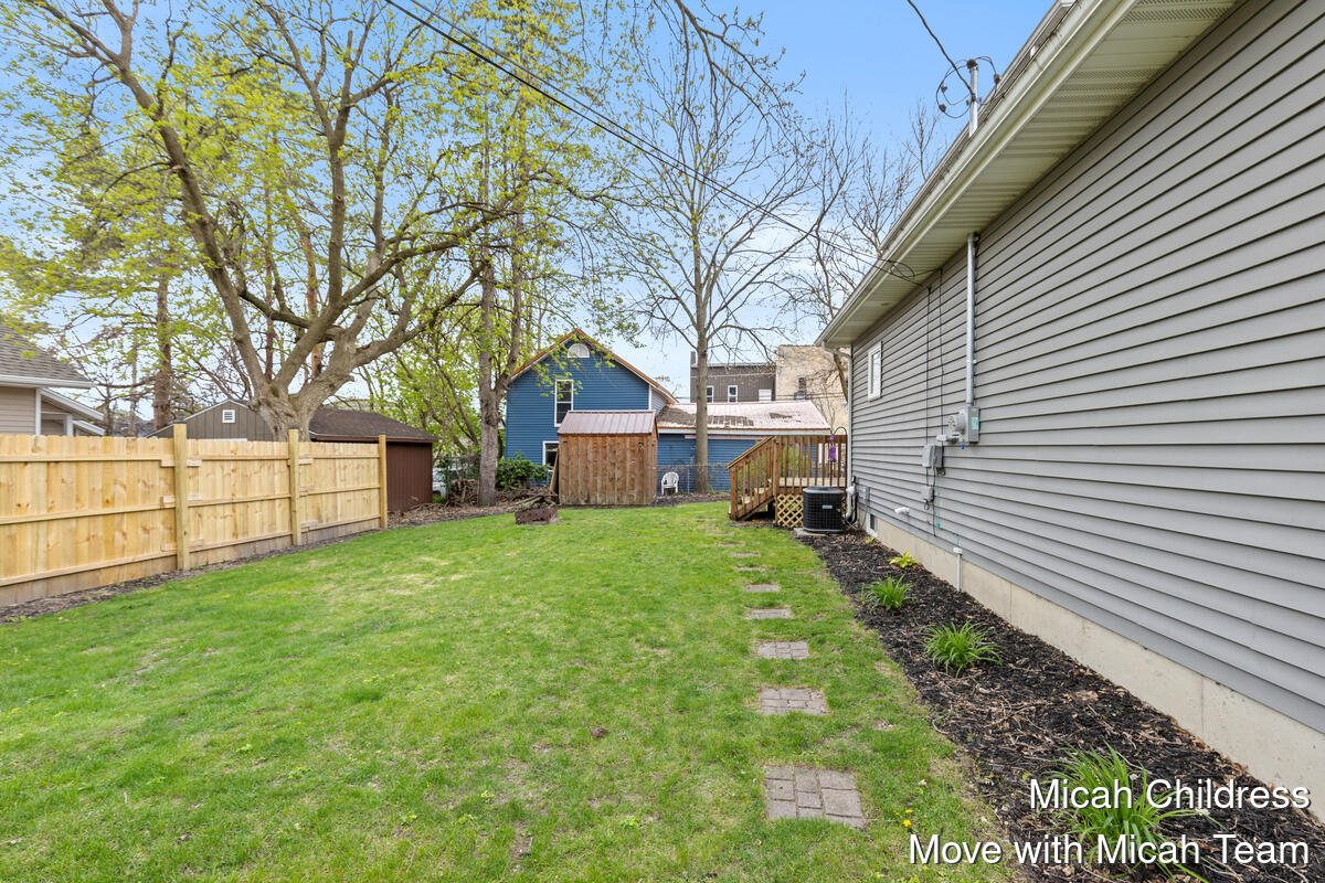 40 E Maple Street, Cedar Springs, MI, 49319