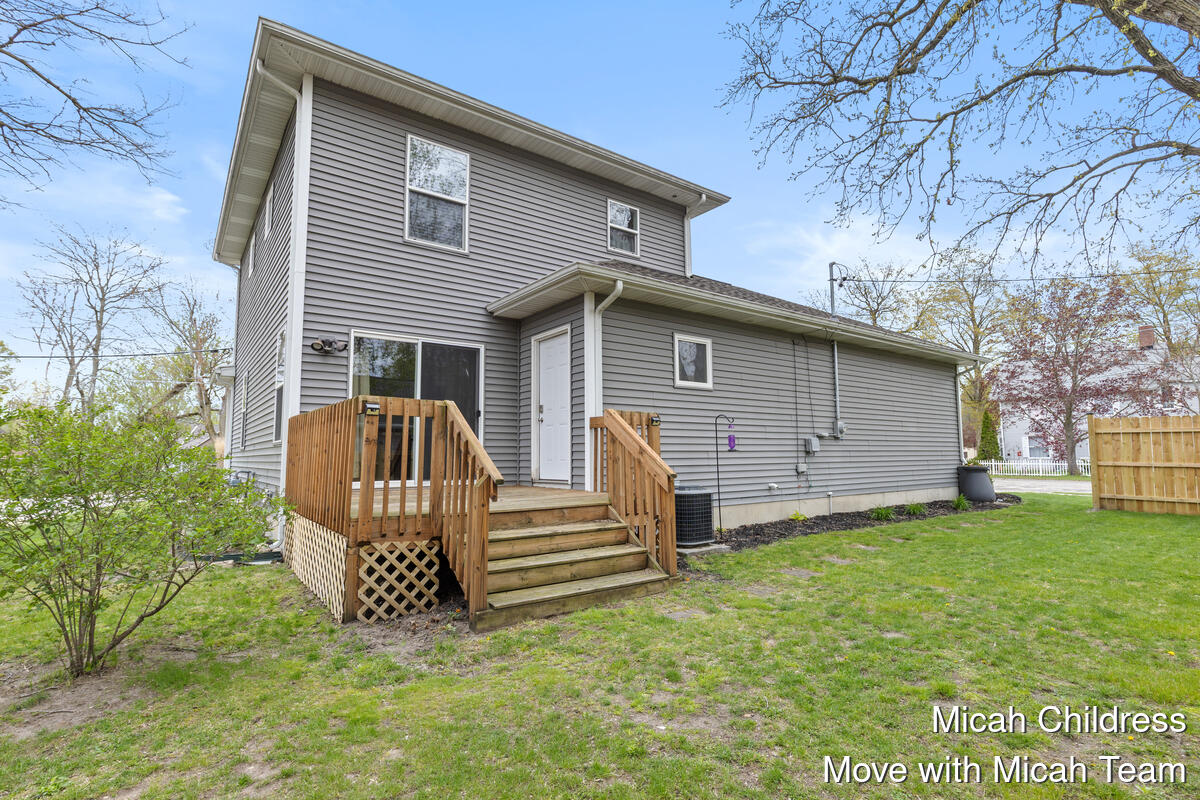 40 E Maple Street, Cedar Springs, MI, 49319