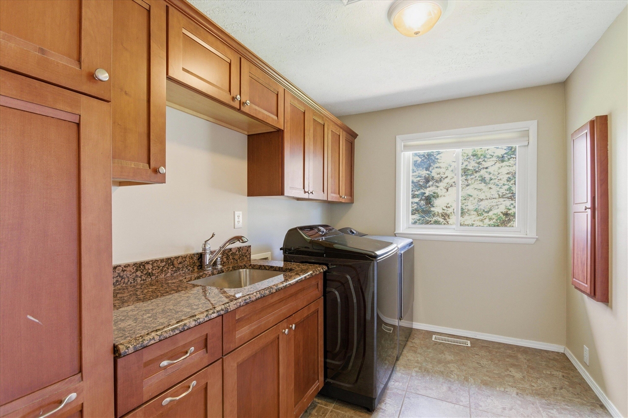 6355 Waters Road, Ann Arbor, MI, 48103-9652